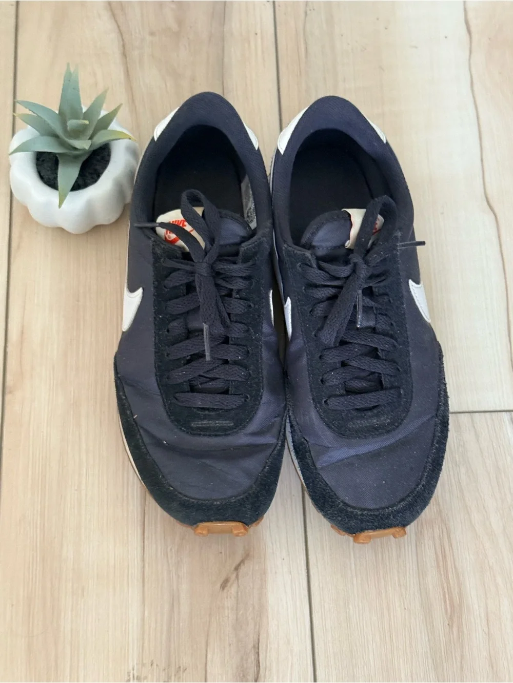 Nike Women’s Black/White Waffle Runner Sneakers